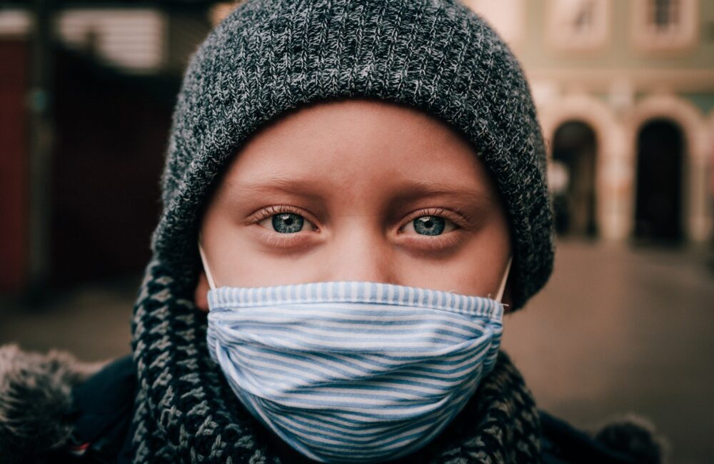 COVID – ztráta zaměstnání, pokles příjmů – Neuhradil celou částku na výživném, hrozí mu exekuce za milion