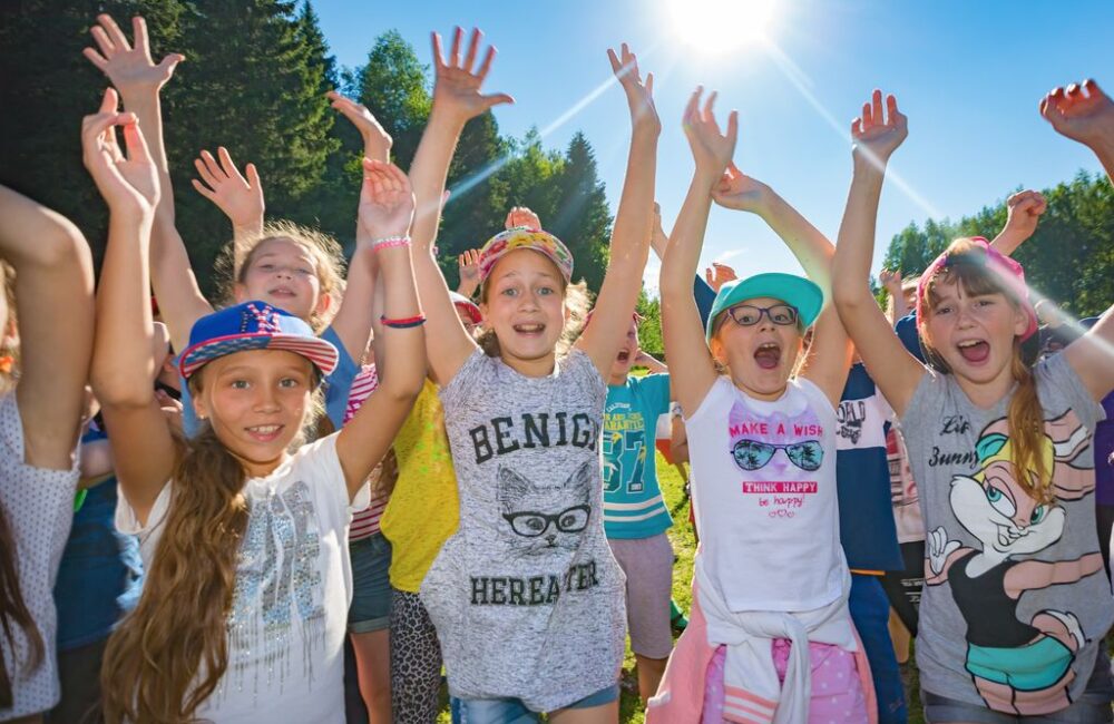 Poslali jste dítě na školu v přírodě (ŠVP), tábor, adaptační pobyt? A chcete 2 000 Kč zpět?